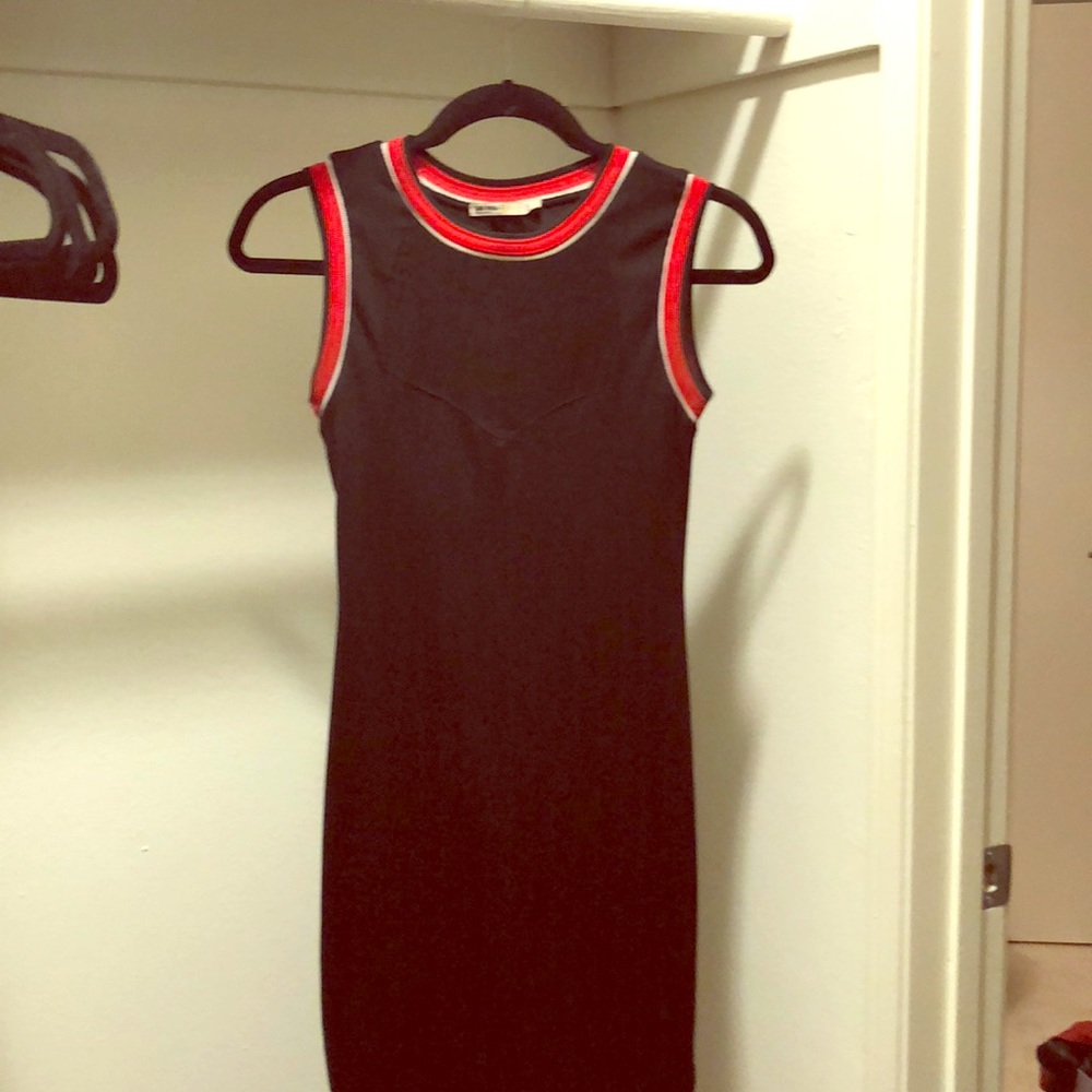 Sporty mid length dress